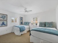 355 BARBAROSA ST — photo 26