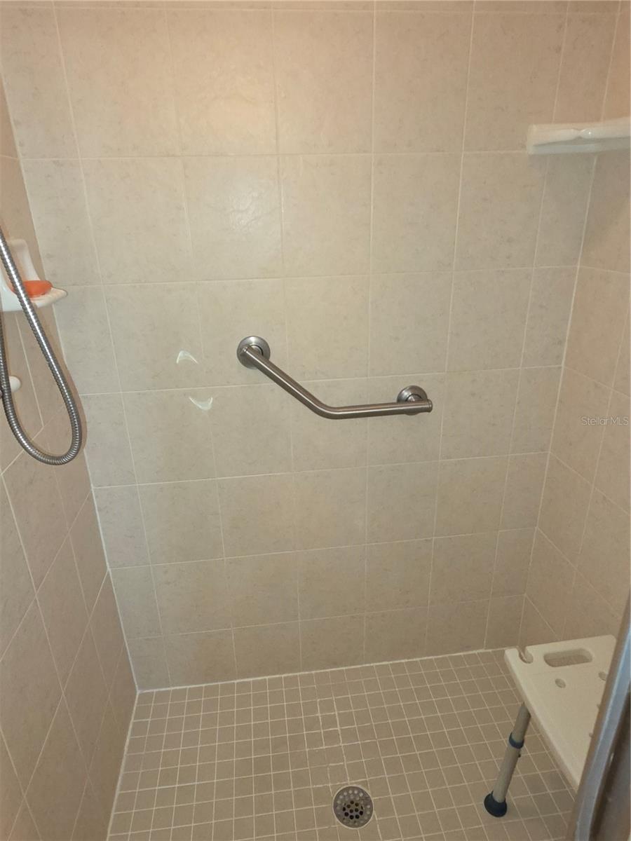 8152 SOUTHERN PINES DR, BROOKSVILLE, FL — photo 14
