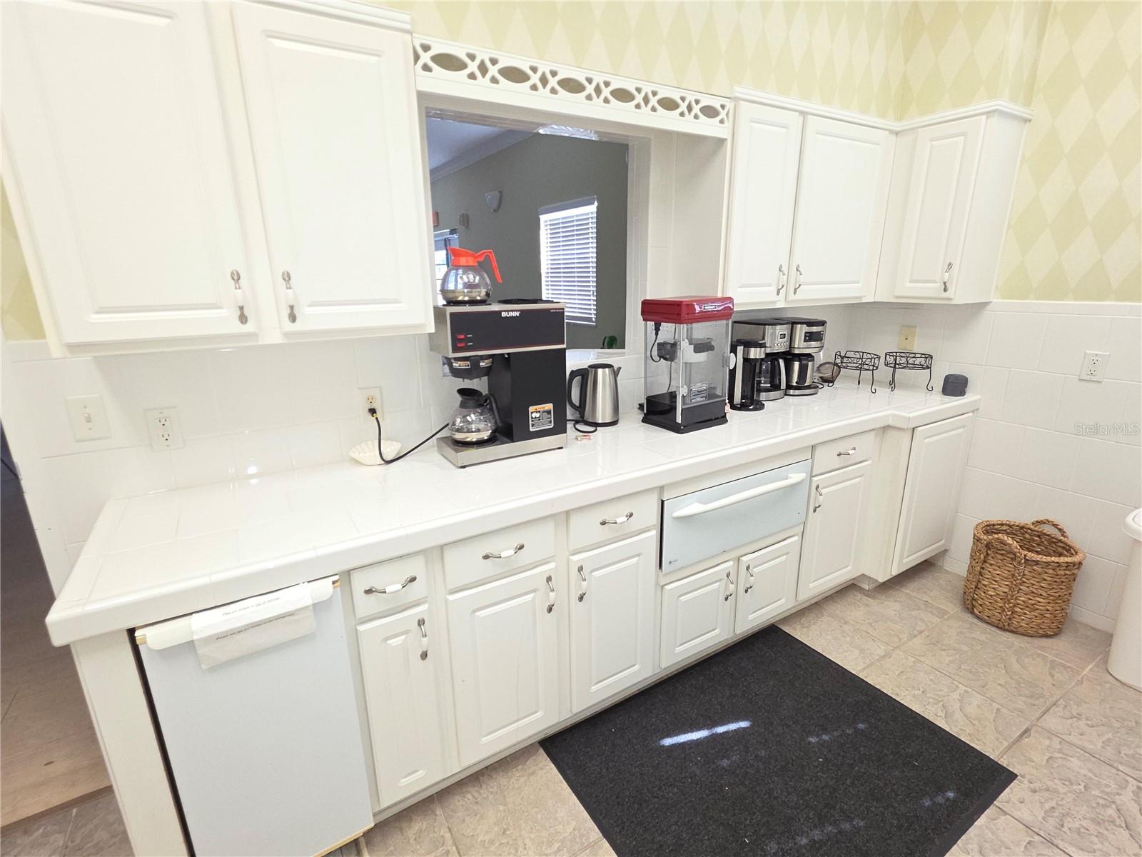 8152 SOUTHERN PINES DR, BROOKSVILLE, FL — photo 25