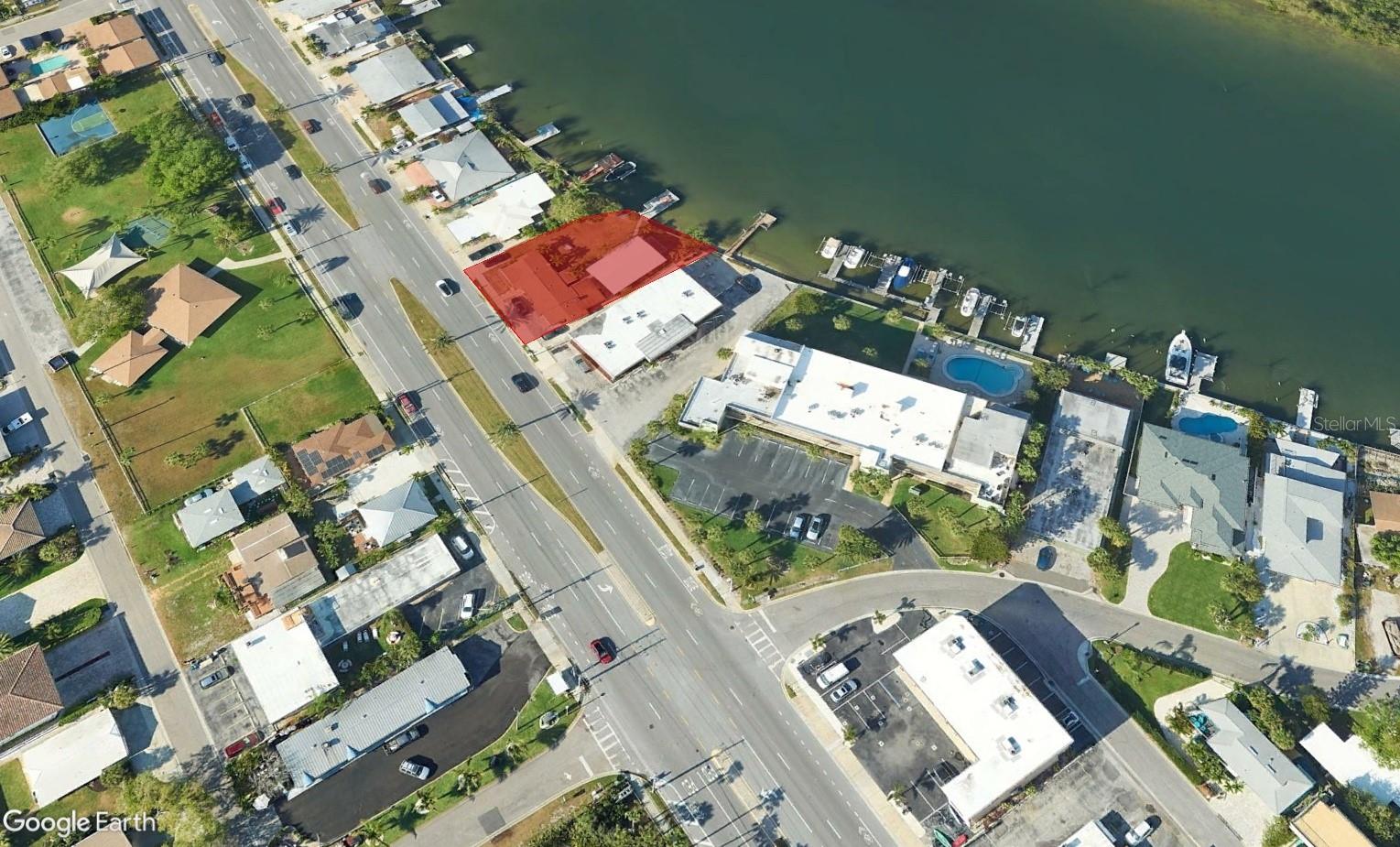 18207 GULF BLVD, REDINGTON SHORES, FL — photo 3