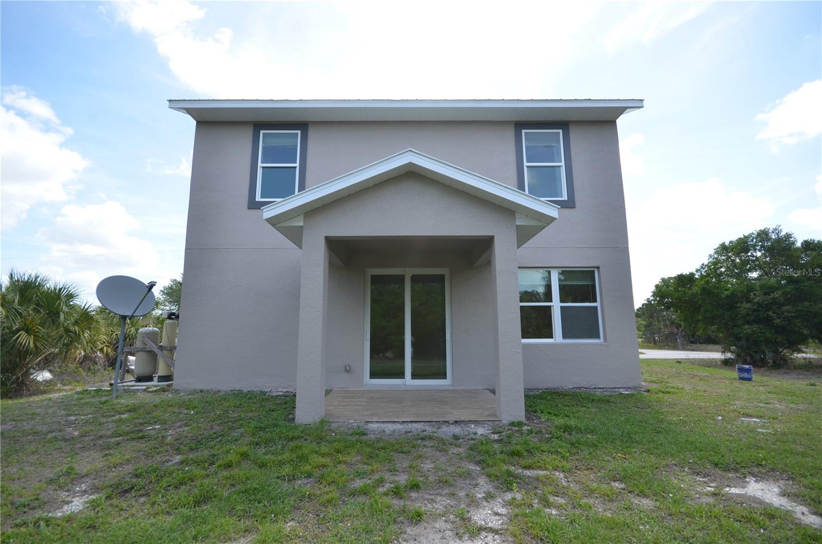 272 PELTON CIR, PORT CHARLOTTE, FL — photo 4