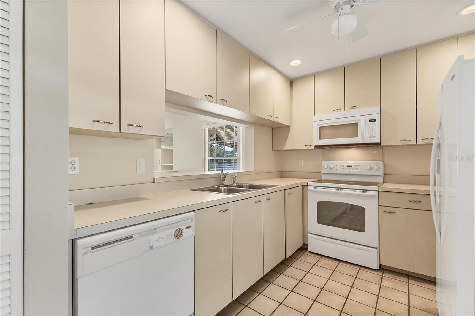 3244 RINGWOOD MDW #77, SARASOTA, FL — photo 13