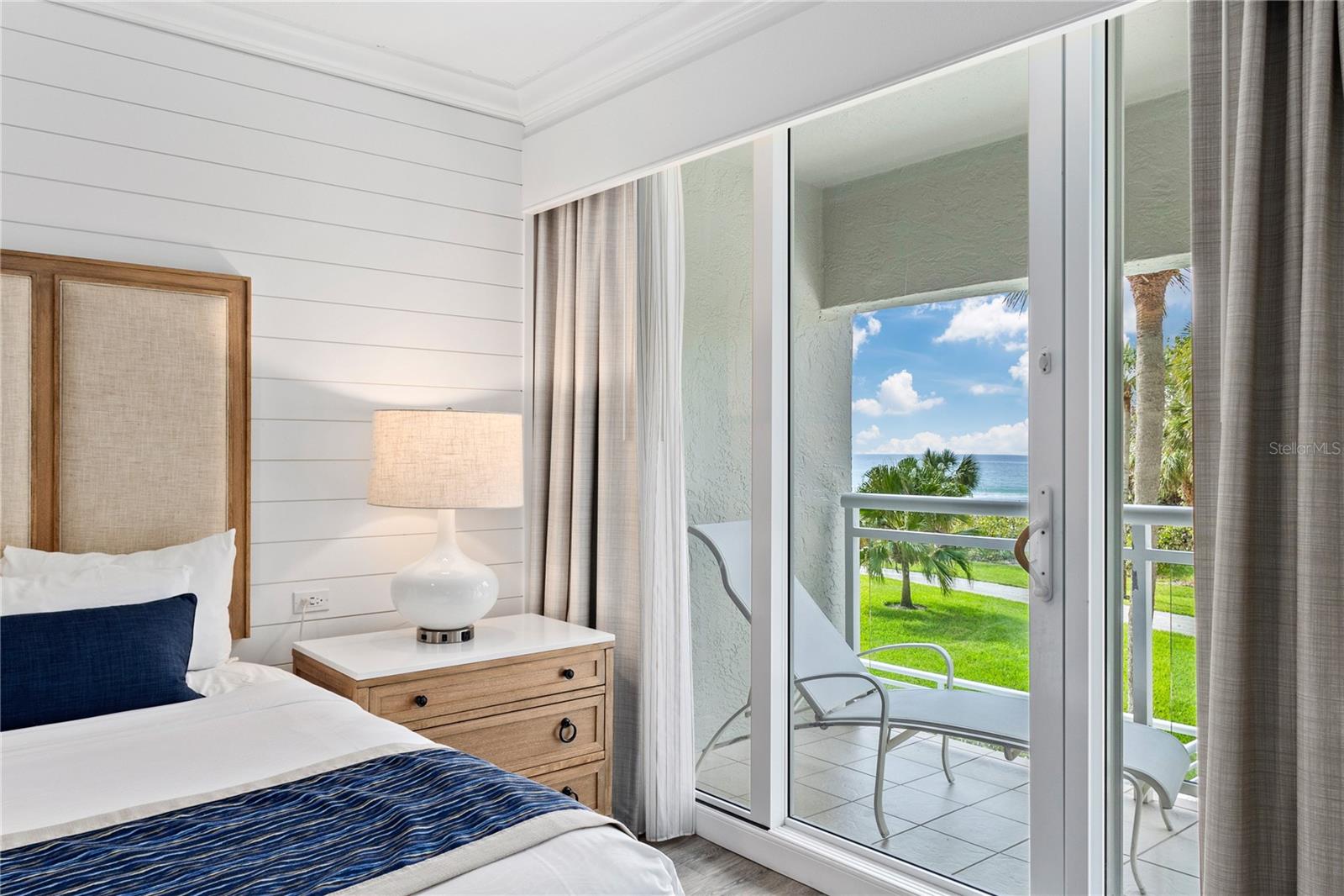 240 SANDS POINT RD #4102, LONGBOAT KEY, FL — photo 11