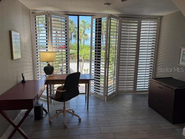 737 BAYPORT WAY #D, LONGBOAT KEY, FL — photo 36