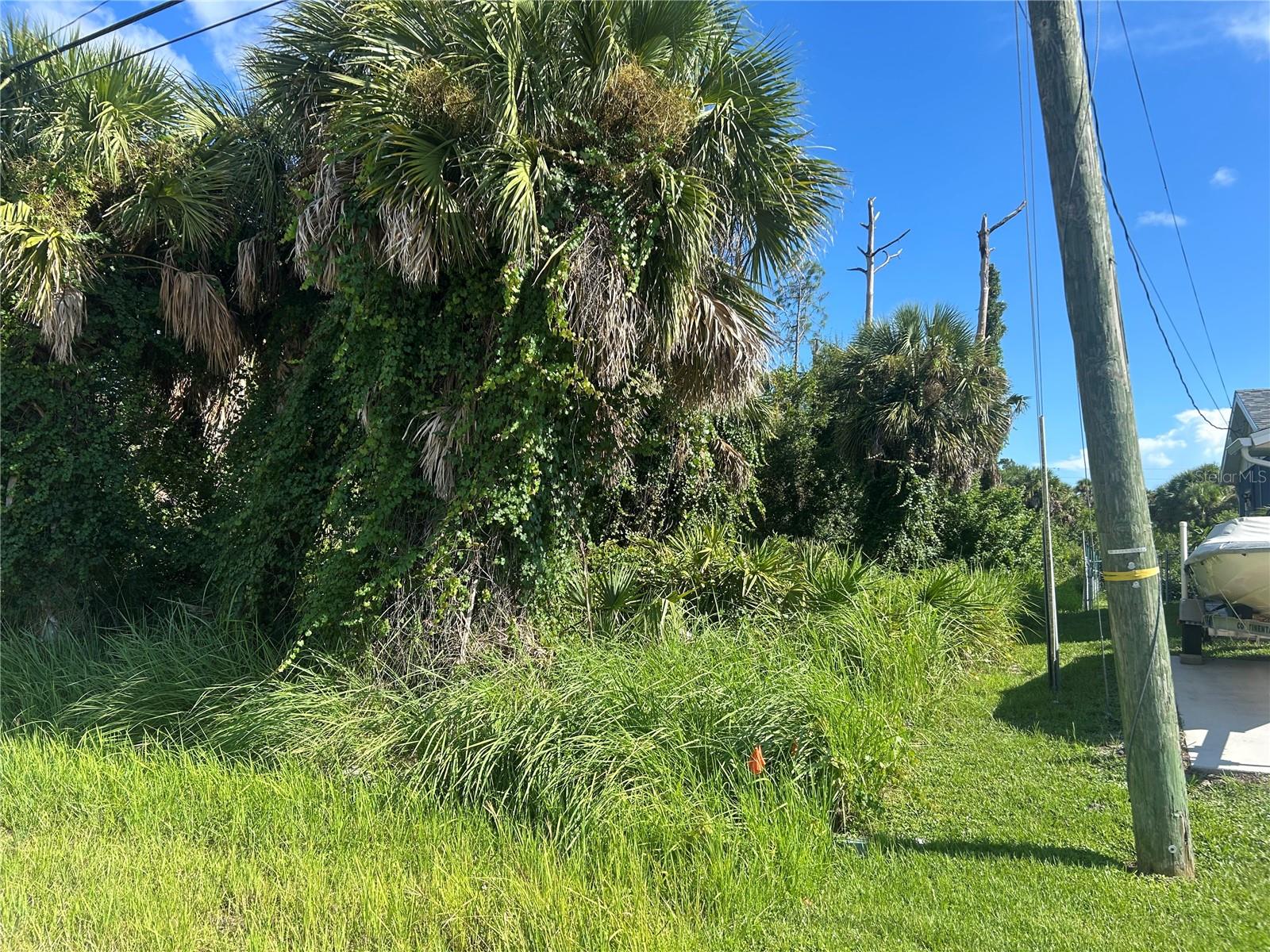 9041 FRUITLAND AVE, ENGLEWOOD, FL — photo 2