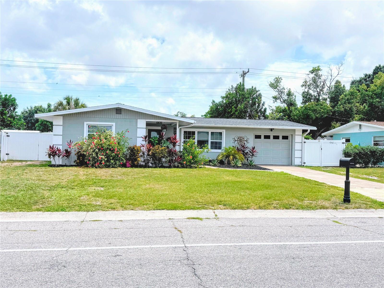 2815 SOUTHERN PKWY W, BRADENTON, FL