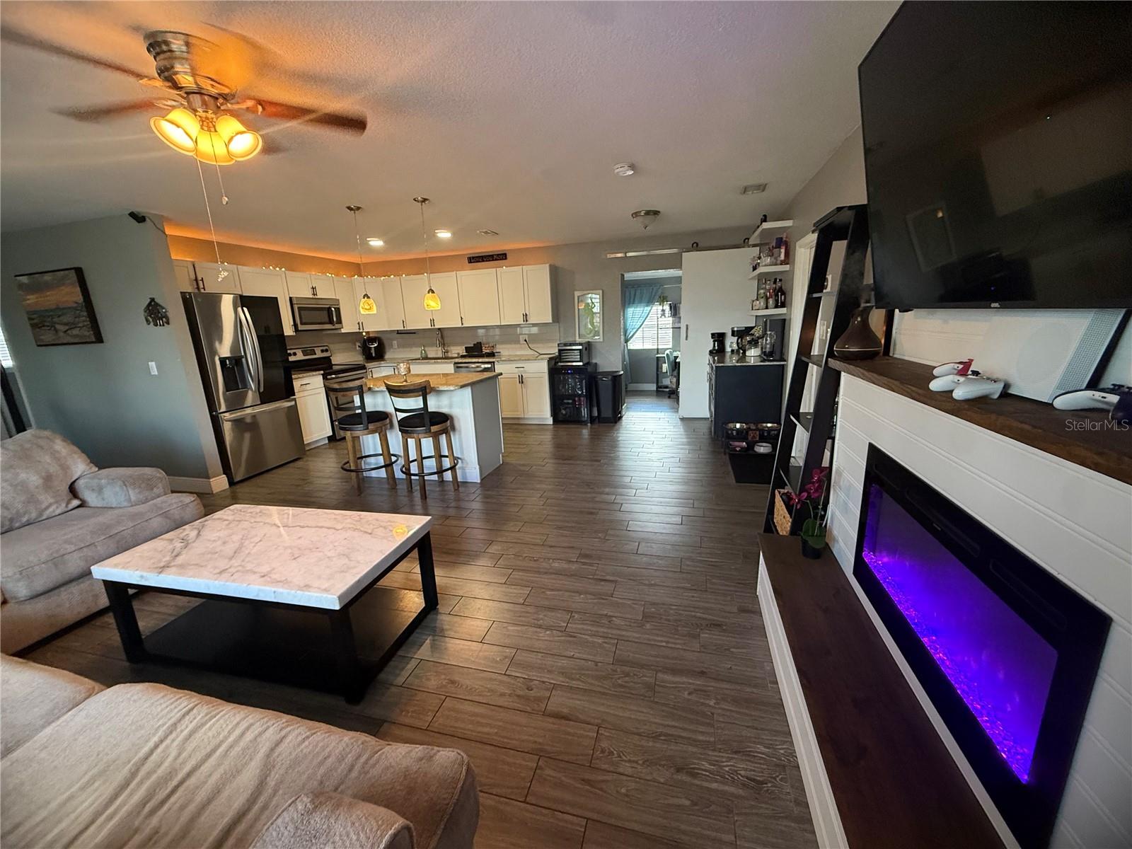 2815 SOUTHERN PKWY W, BRADENTON, FL — photo 2