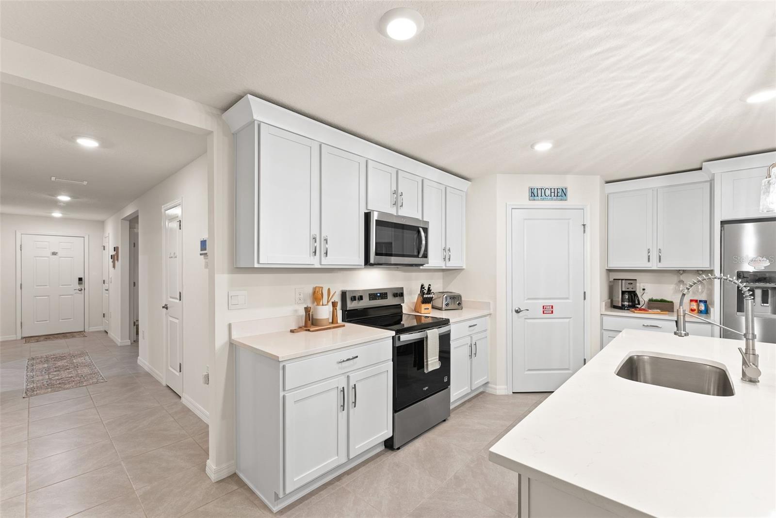 6476 MELACANO AVE, SPRING HILL, FL — photo 4