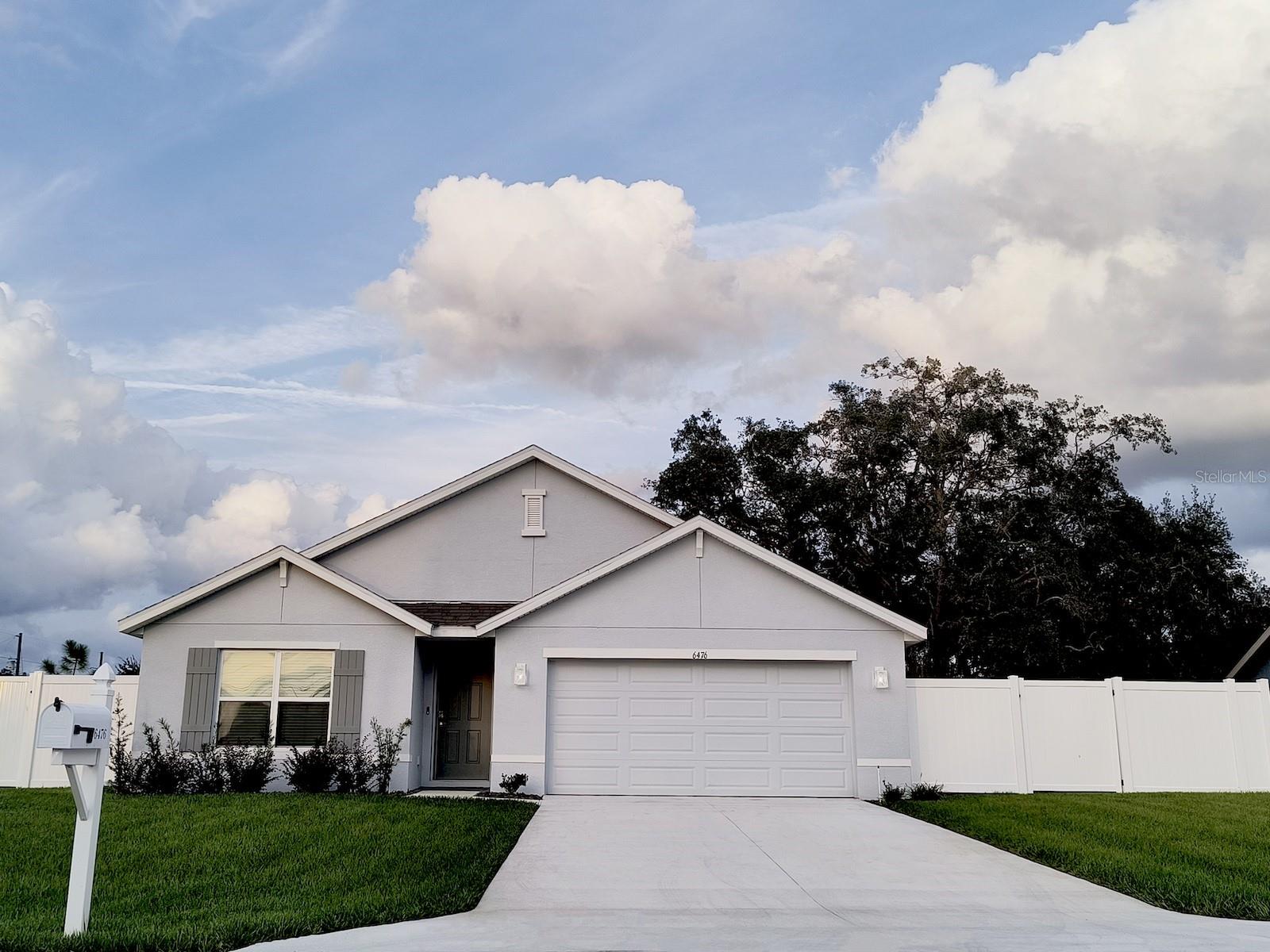 6476 MELACANO AVE, SPRING HILL, FL — photo 2