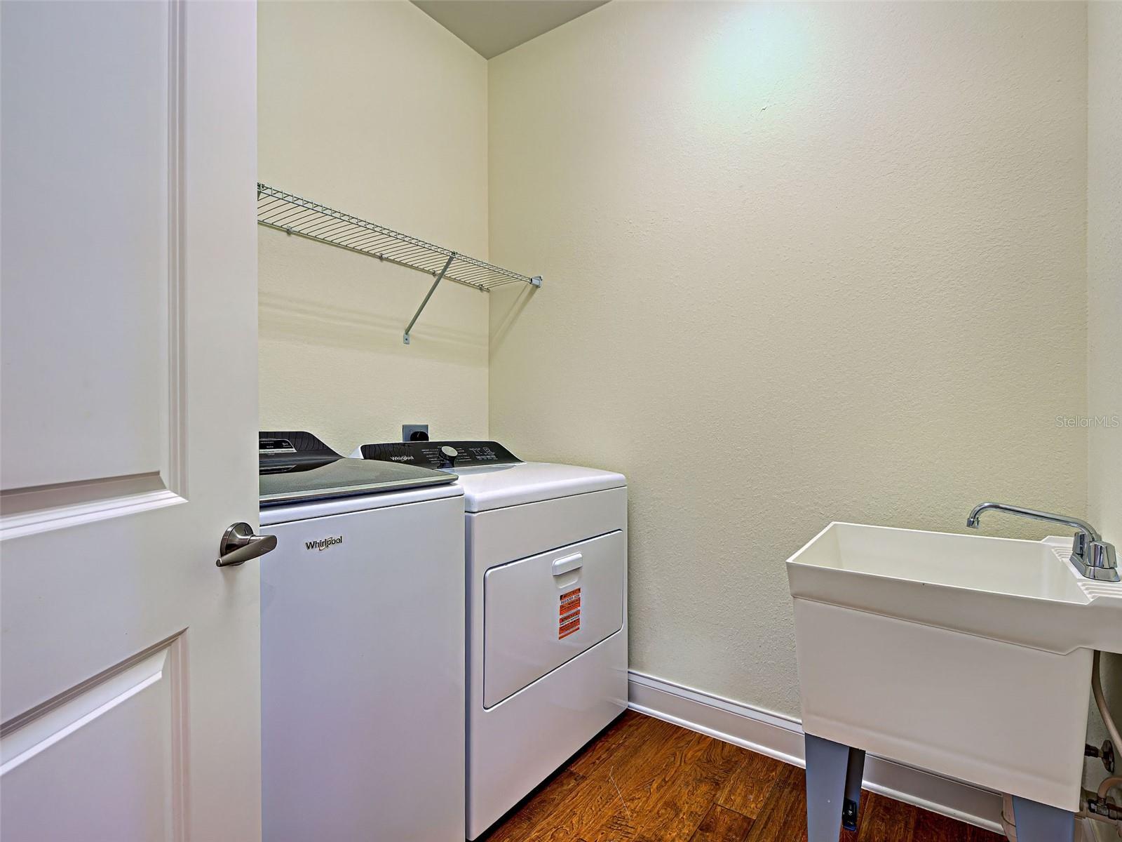 445 NOKOMIS AVE S #210, VENICE, FL — photo 45