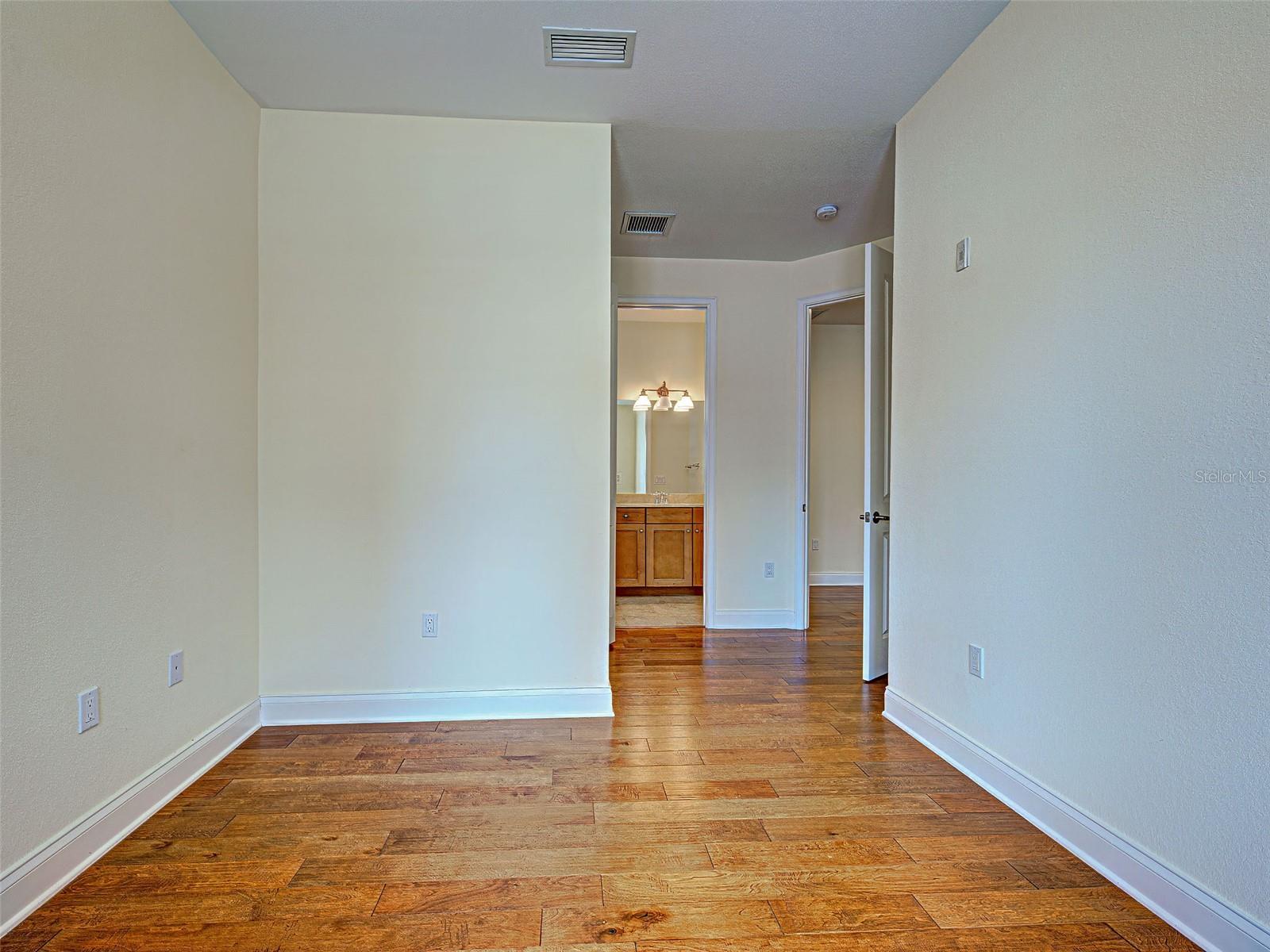 445 NOKOMIS AVE S #210, VENICE, FL — photo 54