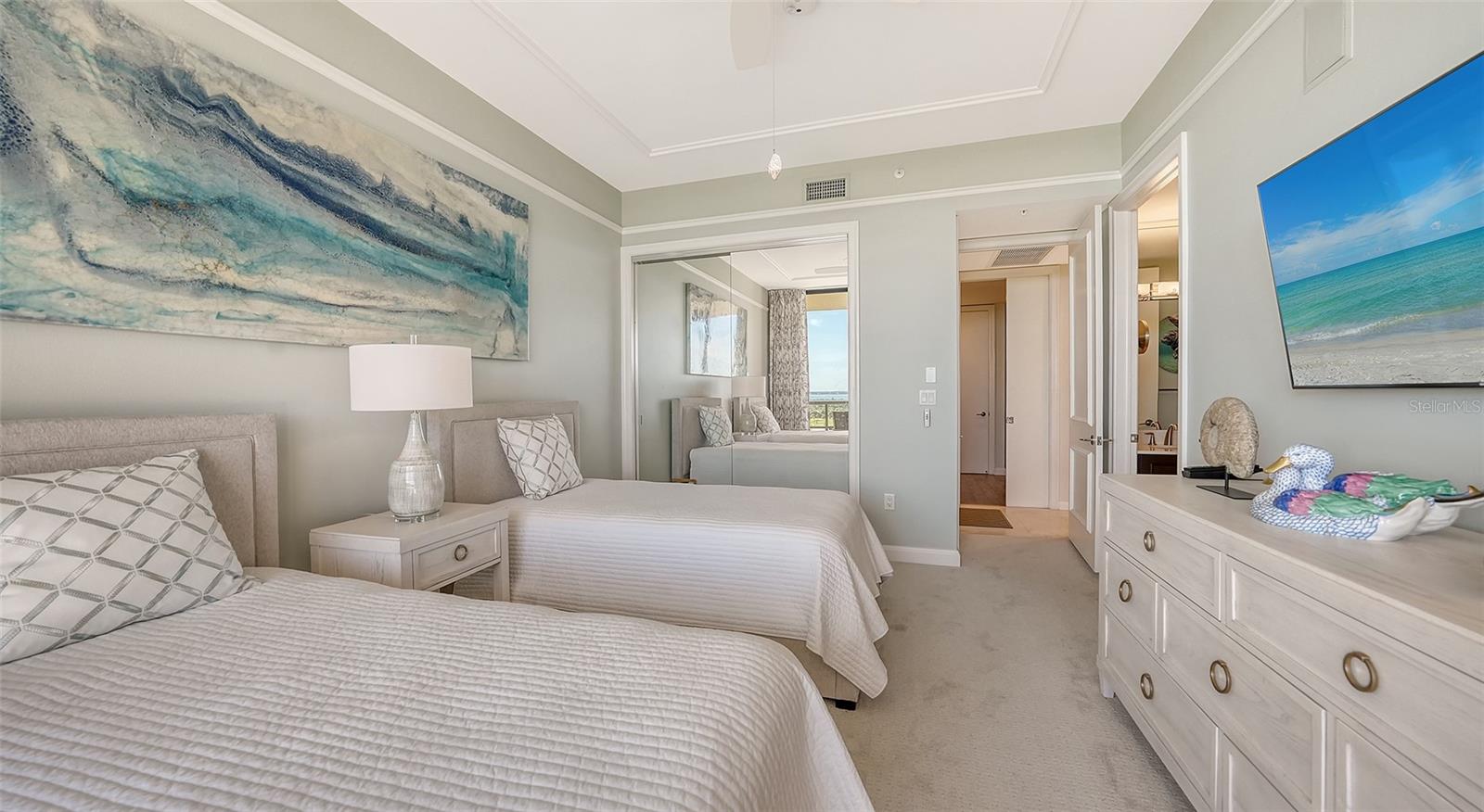 435 L AMBIANCE DR #L707, LONGBOAT KEY, FL — photo 40