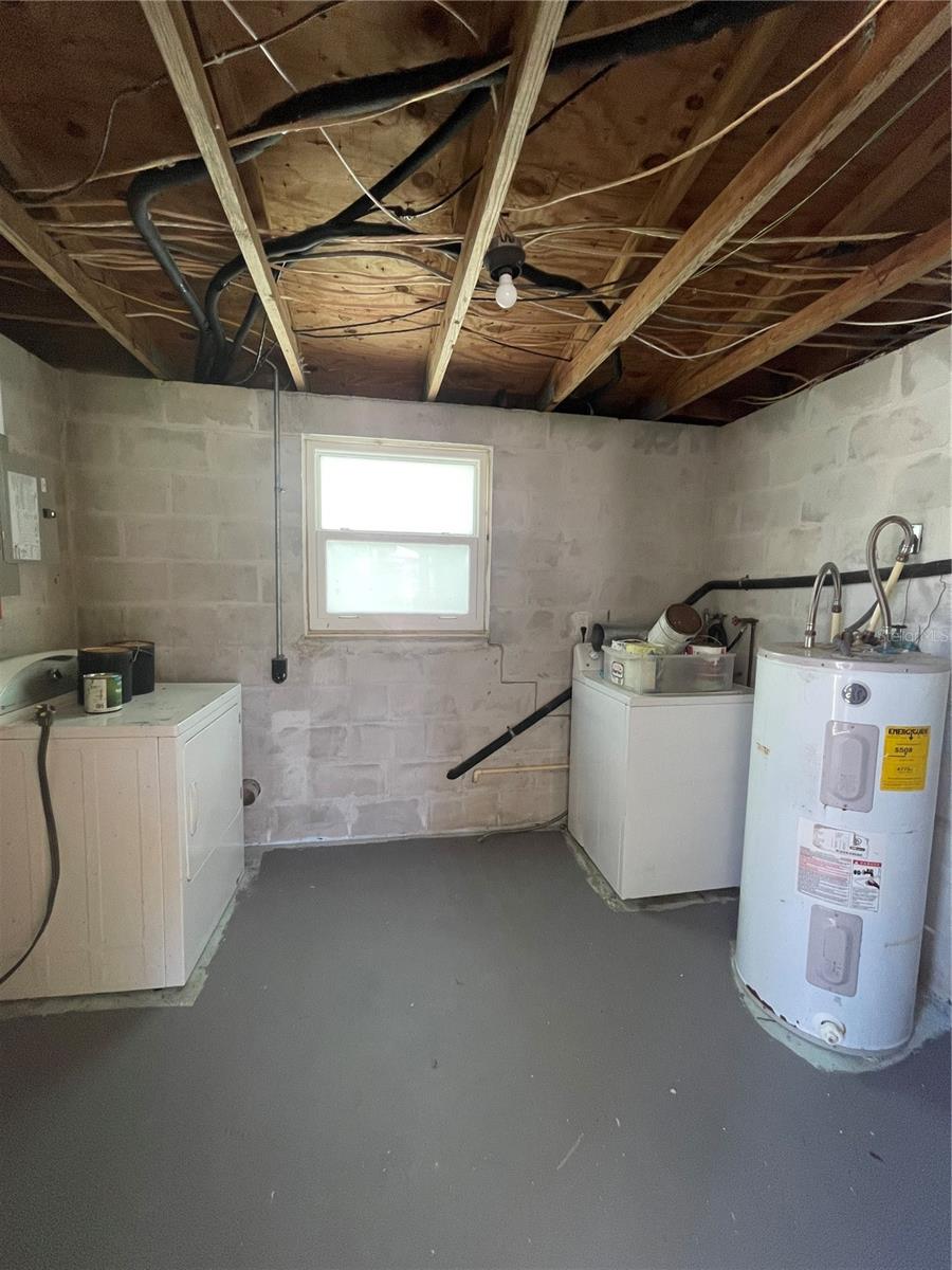 330 E FRAY ST, ENGLEWOOD, FL — photo 10