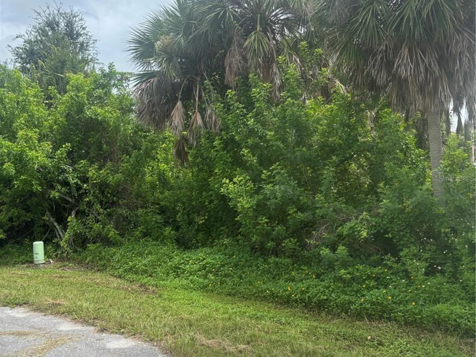 111 BEBB CT, ROTONDA WEST, FL — photo 2