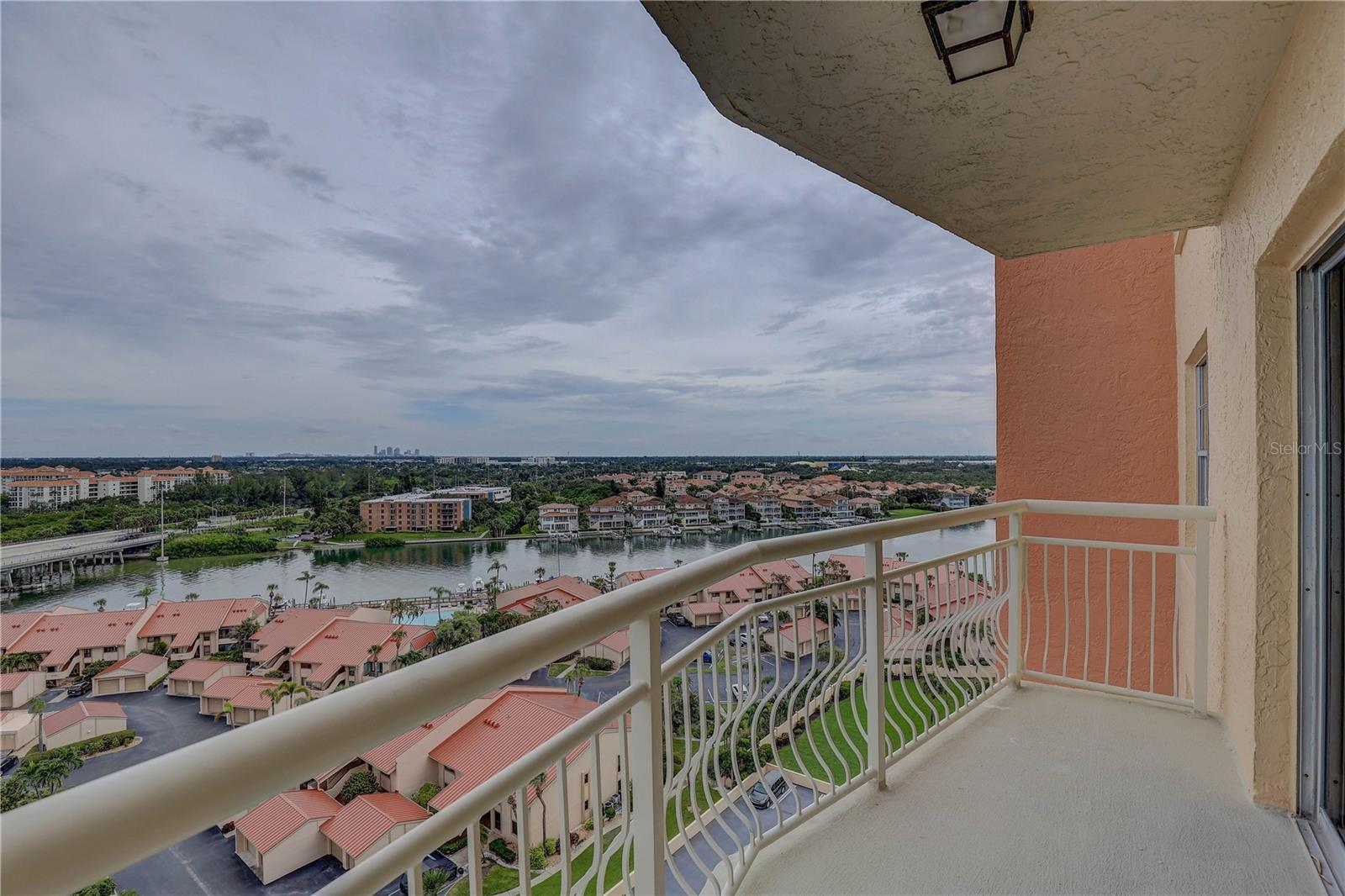 4900 BRITTANY DR S #1409, ST PETERSBURG, FL — photo 3
