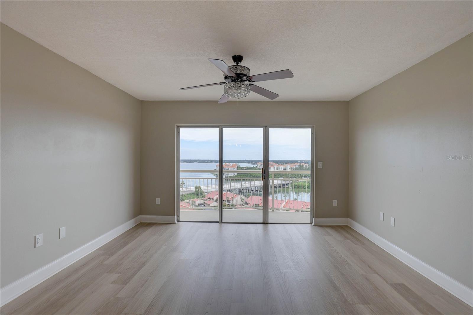 4900 BRITTANY DR S #1409, ST PETERSBURG, FL — photo 11