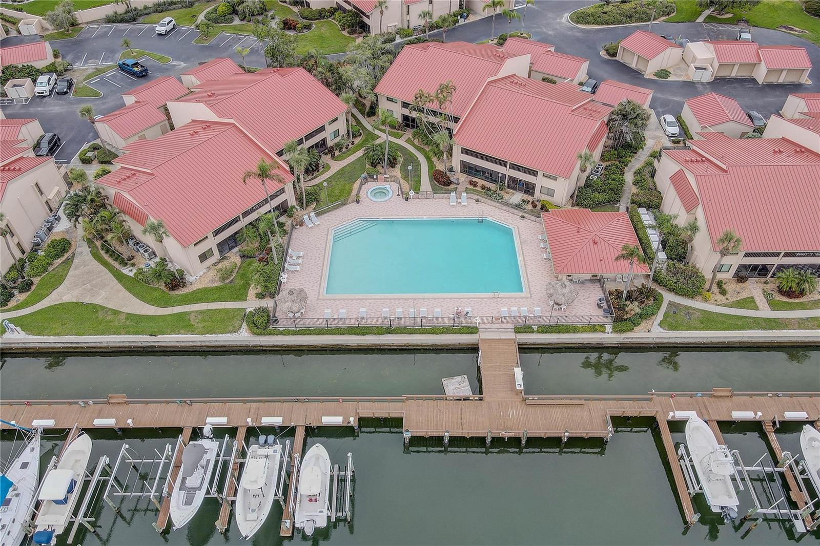 4900 BRITTANY DR S #1409, ST PETERSBURG, FL — photo 38