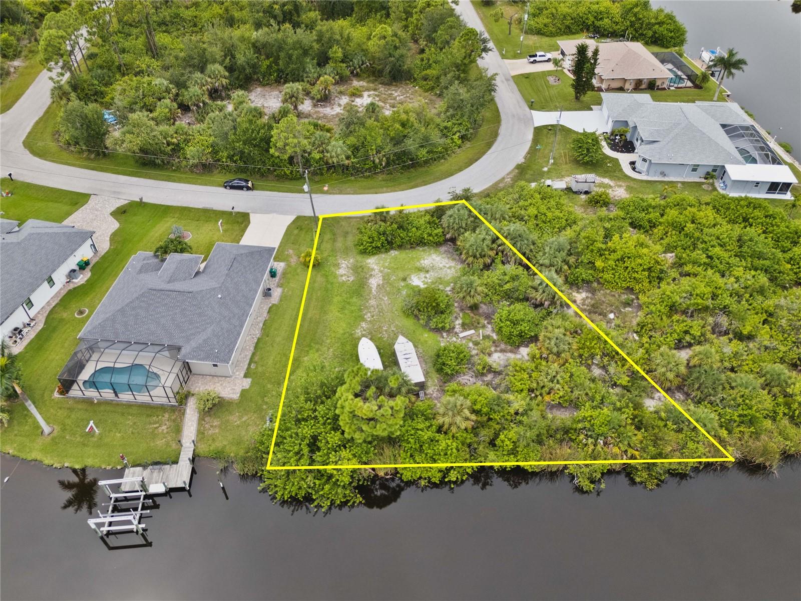 8050 SANTA CRUZ DR, PORT CHARLOTTE, FL