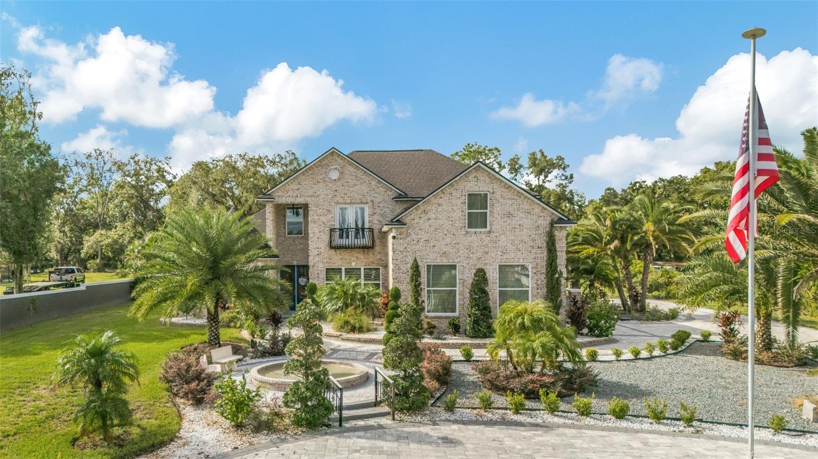 416 W SOCRUM LOOP RD, LAKELAND, FL