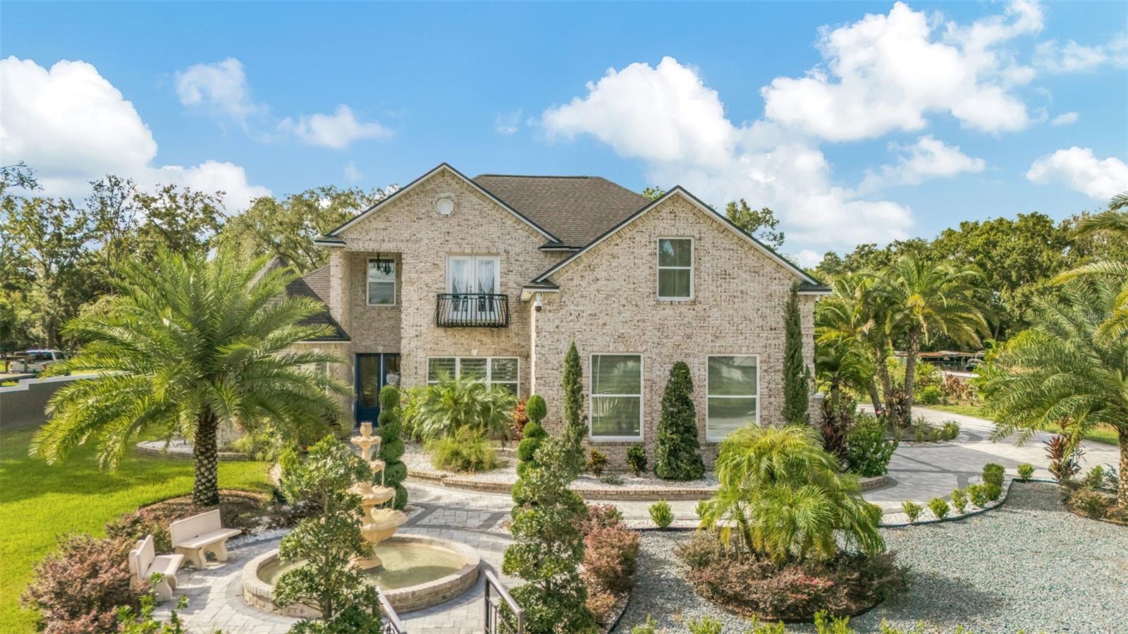 416 W SOCRUM LOOP RD, LAKELAND, FL — photo 2