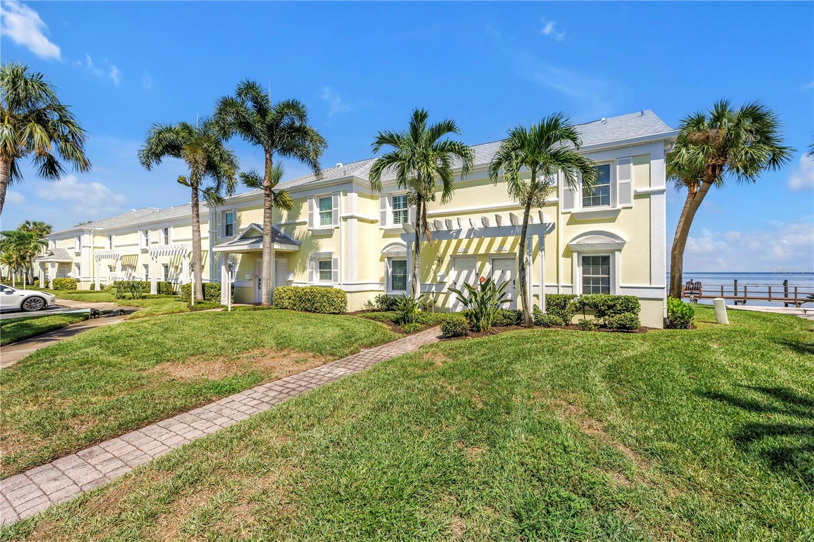 4982 COQUINA KEY DR SE, ST PETERSBURG, FL