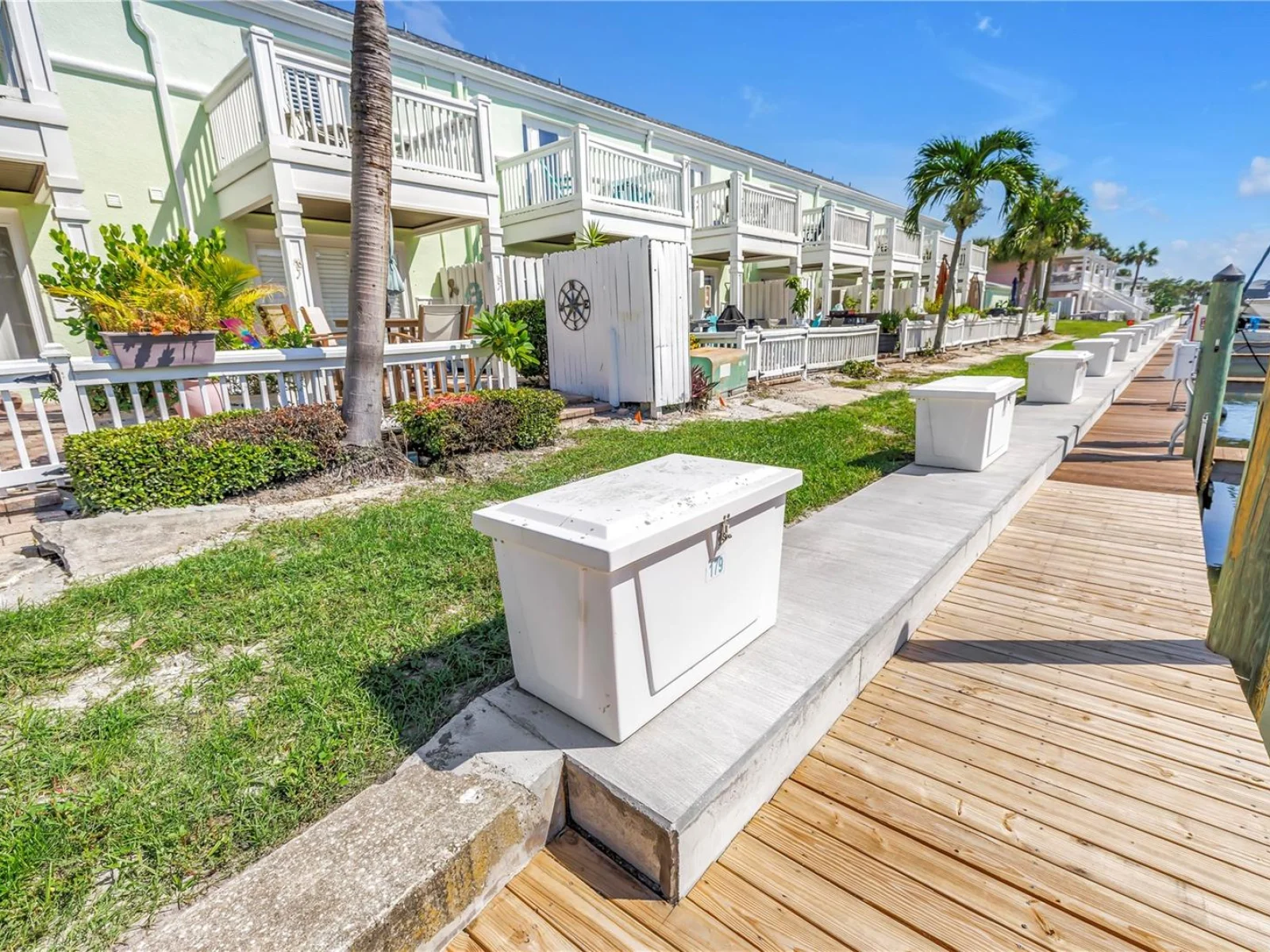 4982 COQUINA KEY DR SE, ST PETERSBURG, FL — photo 100