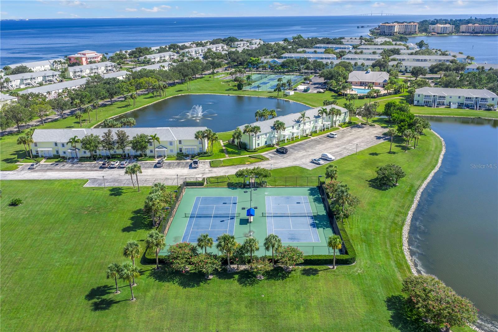 4982 COQUINA KEY DR SE, ST PETERSBURG, FL — photo 118
