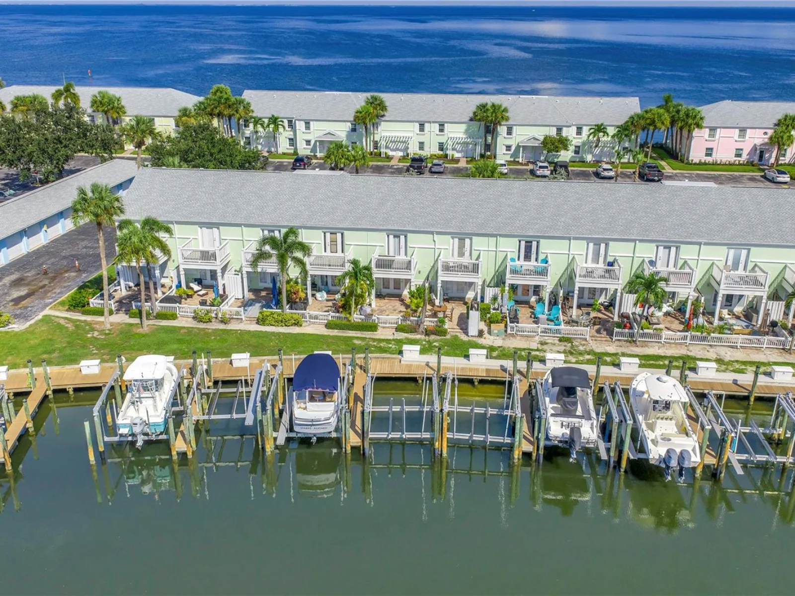 4982 COQUINA KEY DR SE, ST PETERSBURG, FL — photo 123
