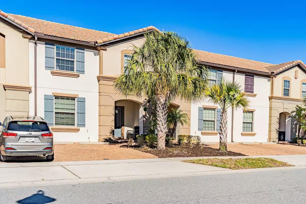 2402 DUBAI ST, KISSIMMEE, FL