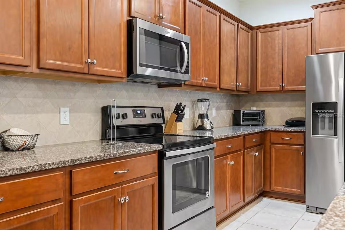 2402 DUBAI ST, KISSIMMEE, FL — photo 4
