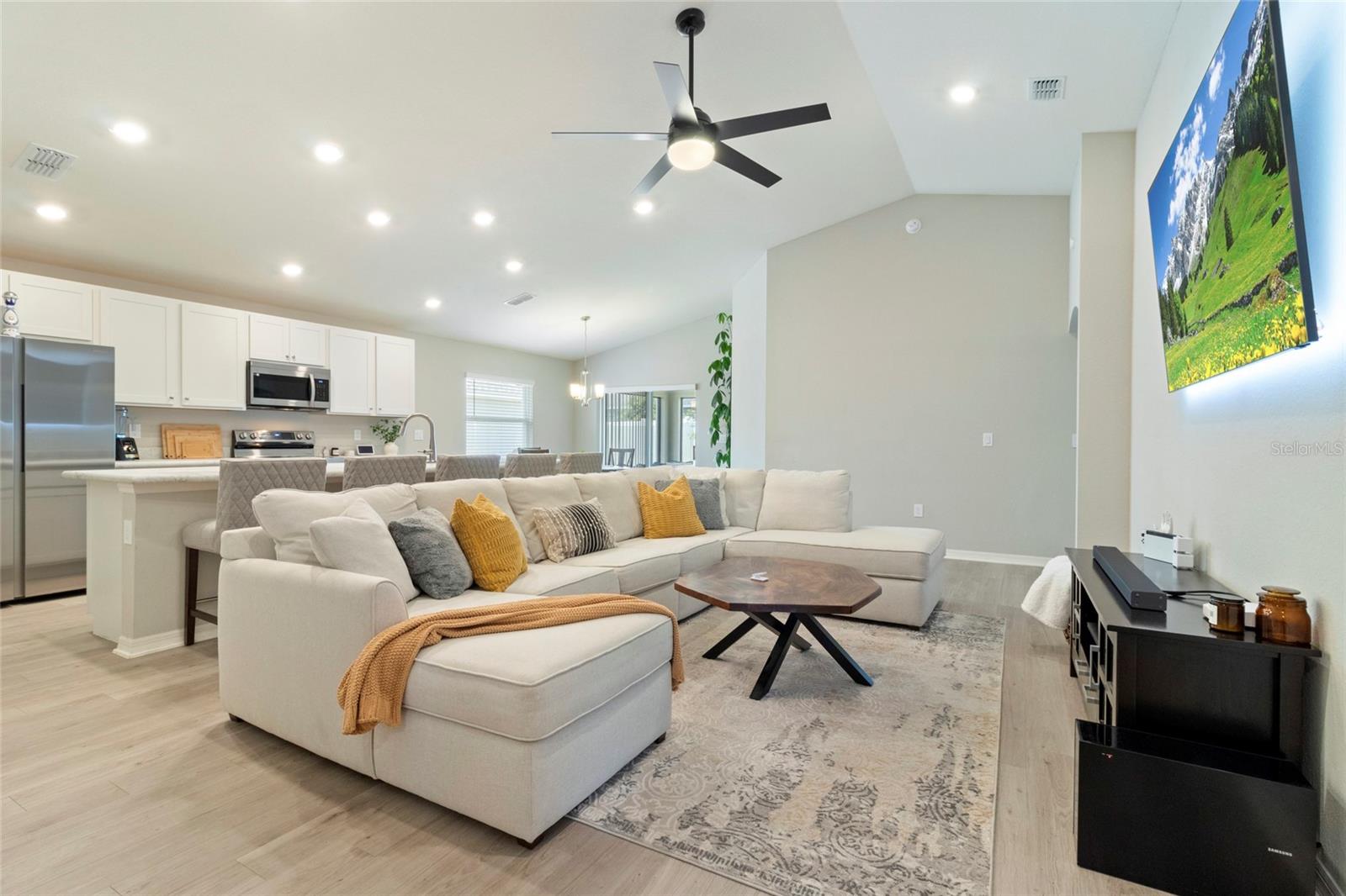 1204 MEZZAVALLE WAY, AUBURNDALE, FL — photo 2