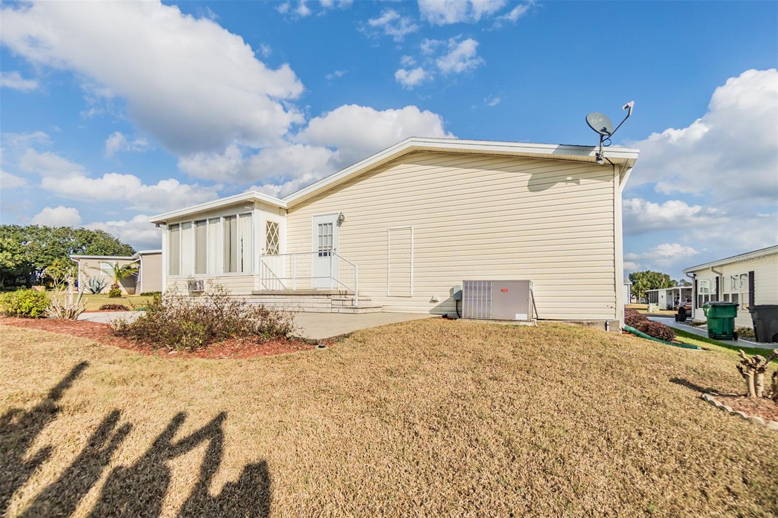 37340 NEUKOM AVE, ZEPHYRHILLS, FL — photo 17