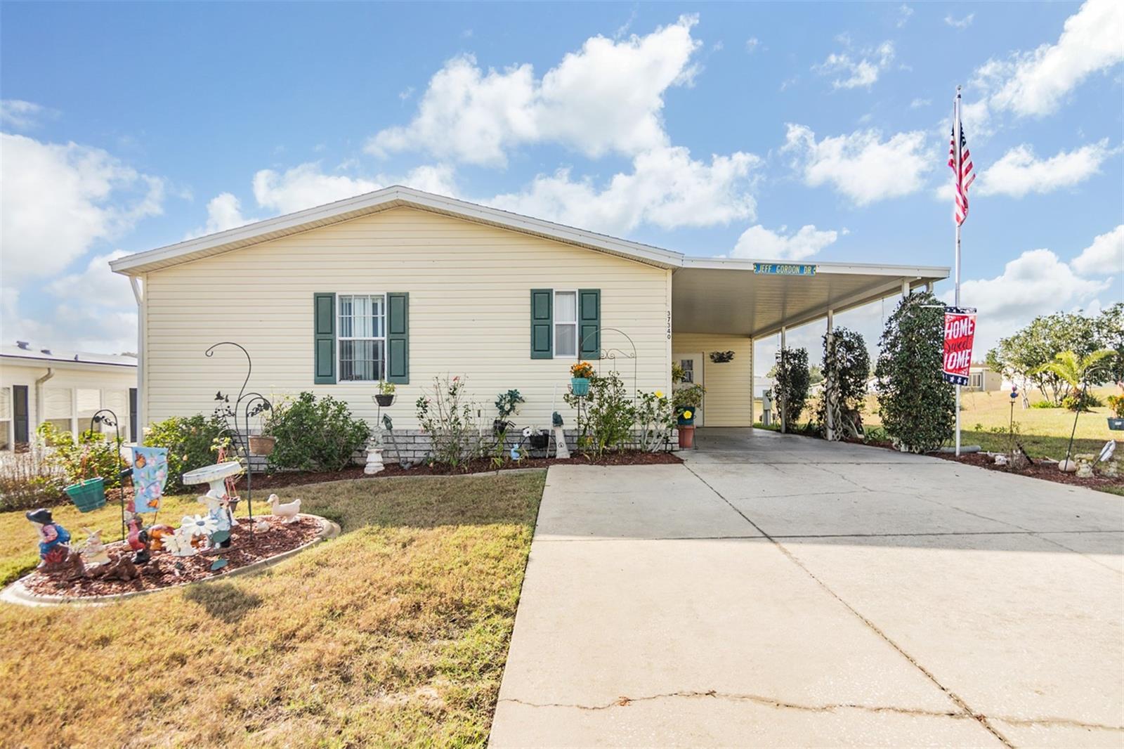 37340 NEUKOM AVE, ZEPHYRHILLS, FL — photo 22
