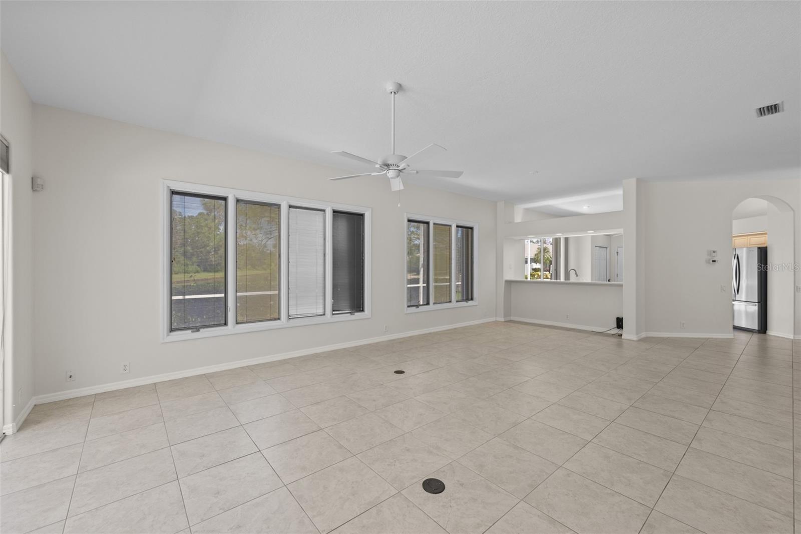 8628 54TH AVENUE CIR E, BRADENTON, FL — photo 6