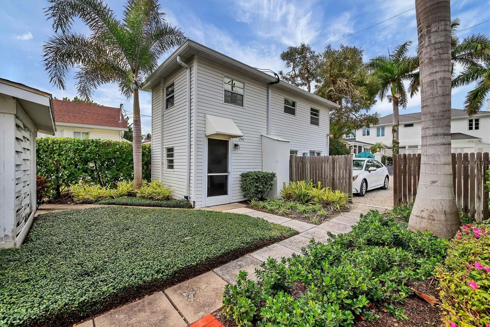 241 GILCHRIST AVE #F, BOCA GRANDE, FL