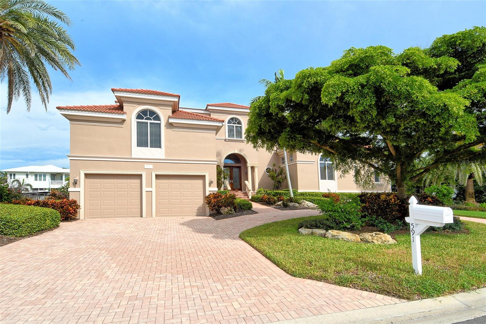 591 PUTTING GREEN LN, LONGBOAT KEY, FL — photo 7