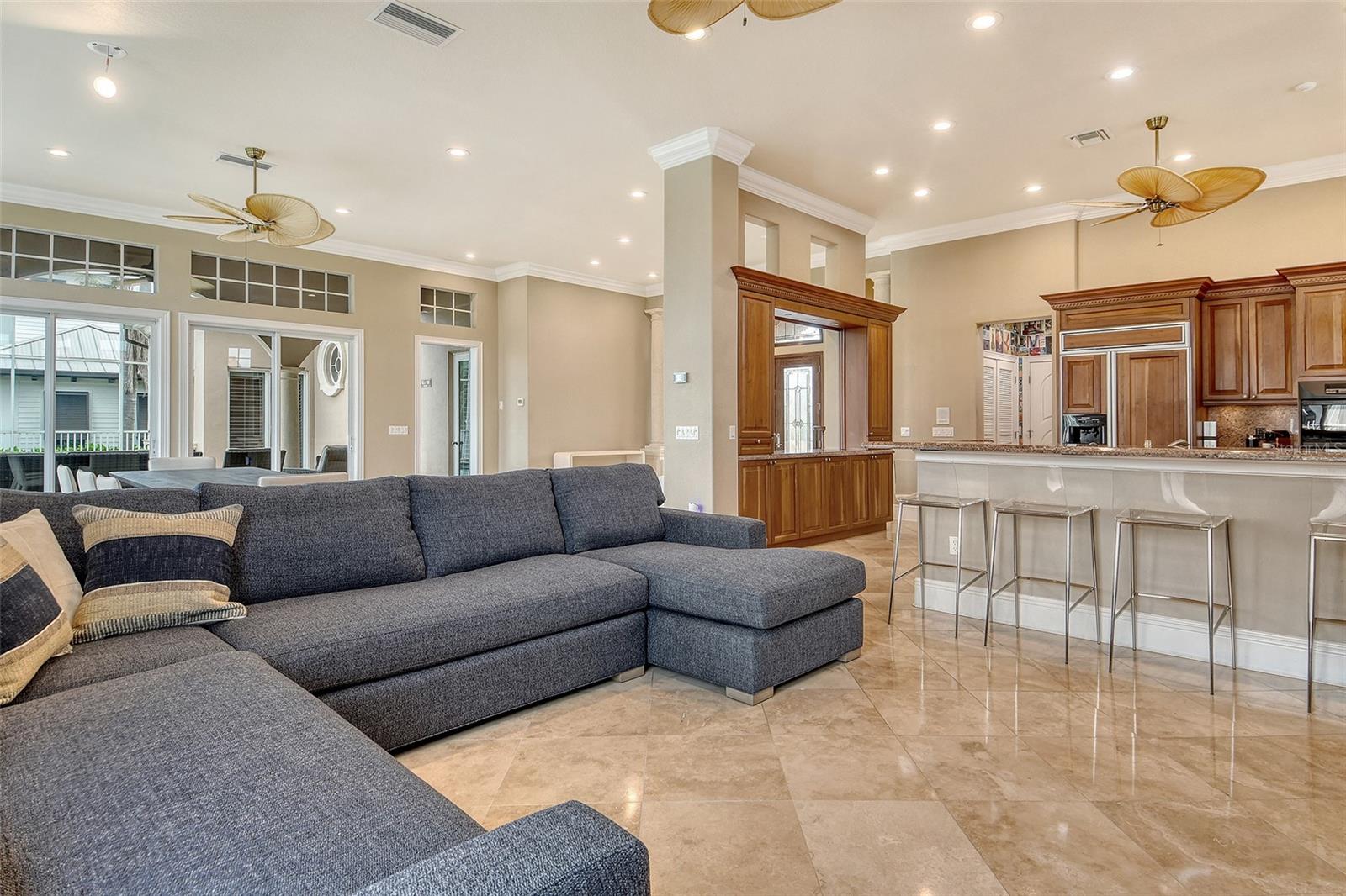 591 PUTTING GREEN LN, LONGBOAT KEY, FL — photo 27