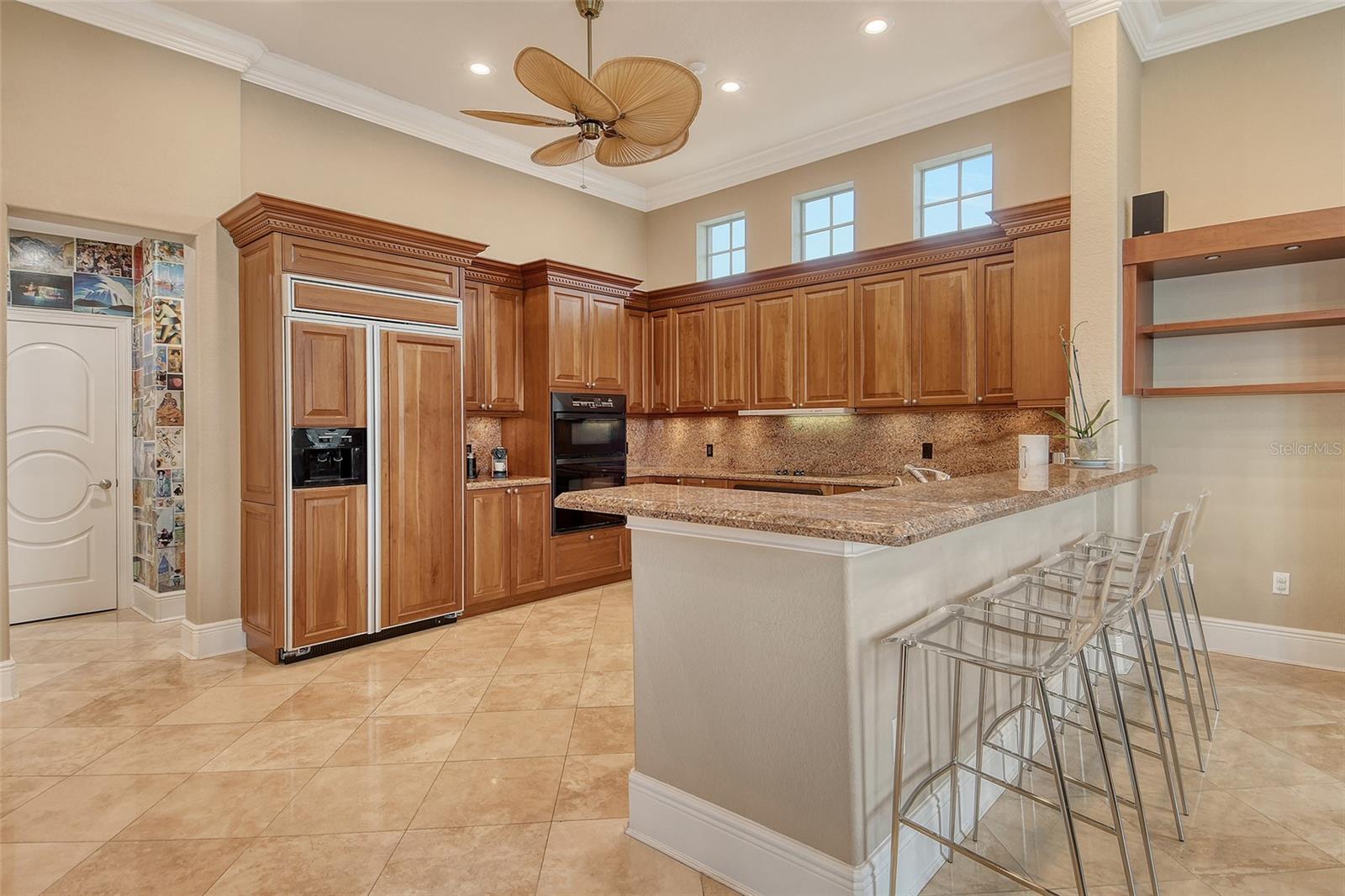 591 PUTTING GREEN LN, LONGBOAT KEY, FL — photo 40