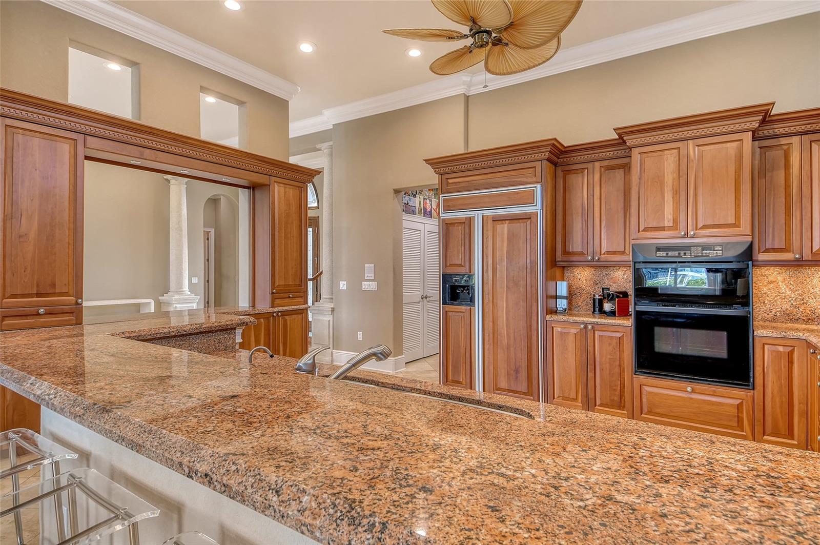 591 PUTTING GREEN LN, LONGBOAT KEY, FL — photo 42