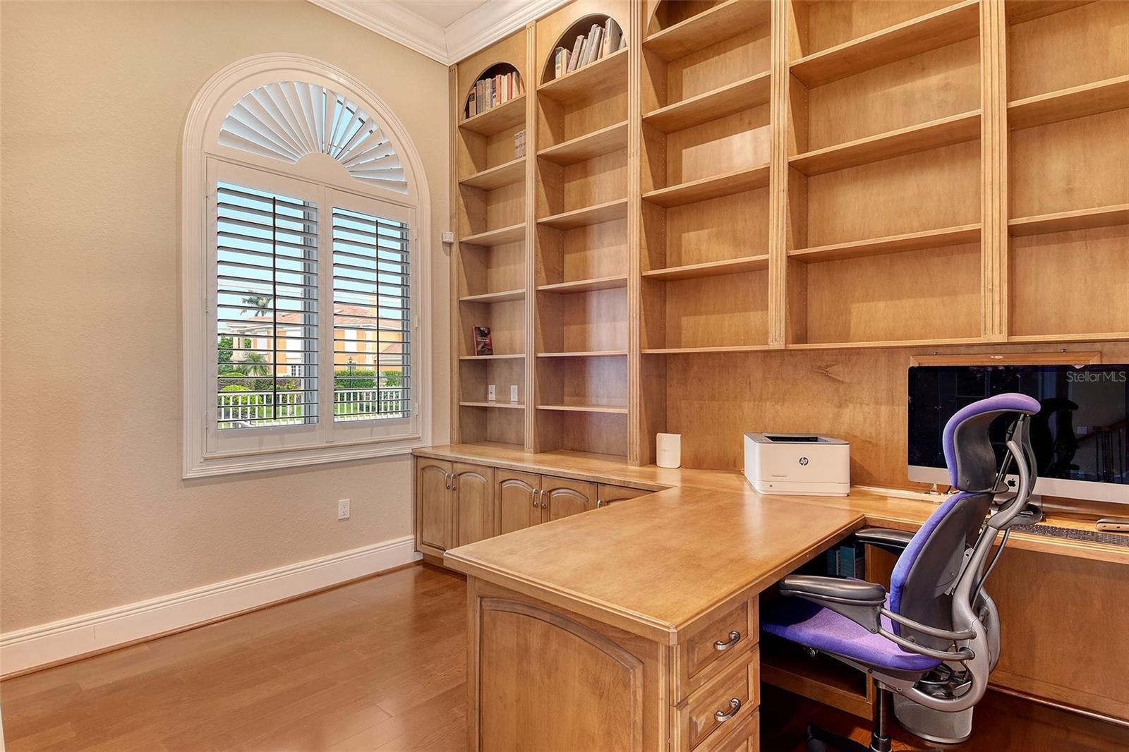 591 PUTTING GREEN LN, LONGBOAT KEY, FL — photo 54