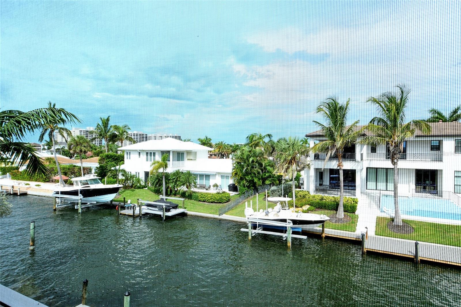 591 PUTTING GREEN LN, LONGBOAT KEY, FL — photo 80