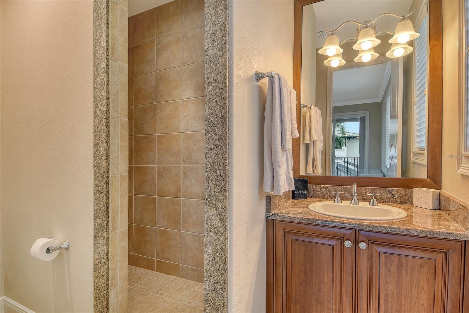 591 PUTTING GREEN LN, LONGBOAT KEY, FL — photo 85