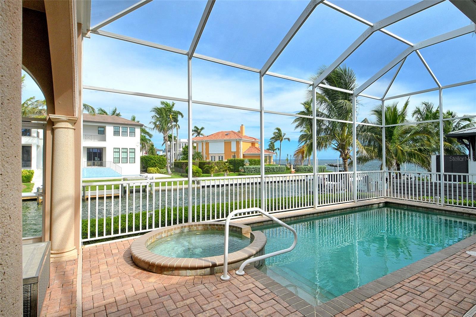 591 PUTTING GREEN LN, LONGBOAT KEY, FL — photo 113