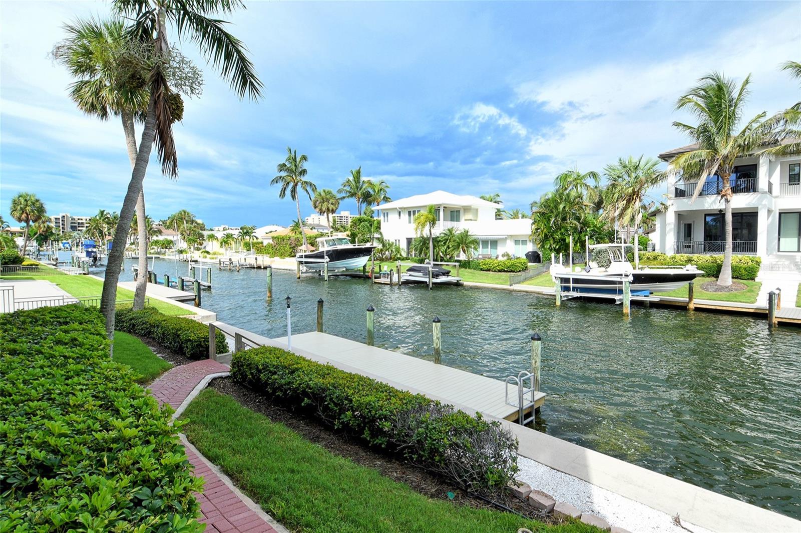 591 PUTTING GREEN LN, LONGBOAT KEY, FL — photo 126