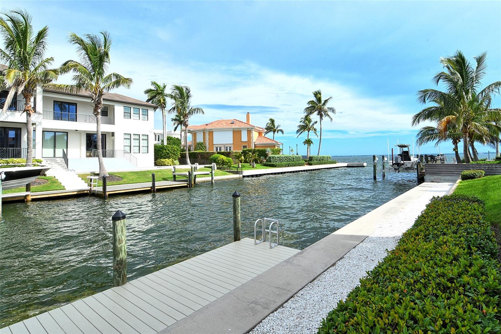 591 PUTTING GREEN LN, LONGBOAT KEY, FL — photo 127