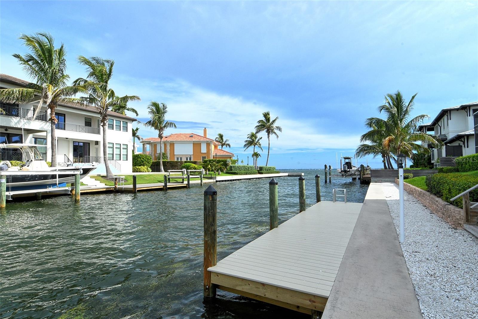591 PUTTING GREEN LN, LONGBOAT KEY, FL — photo 129