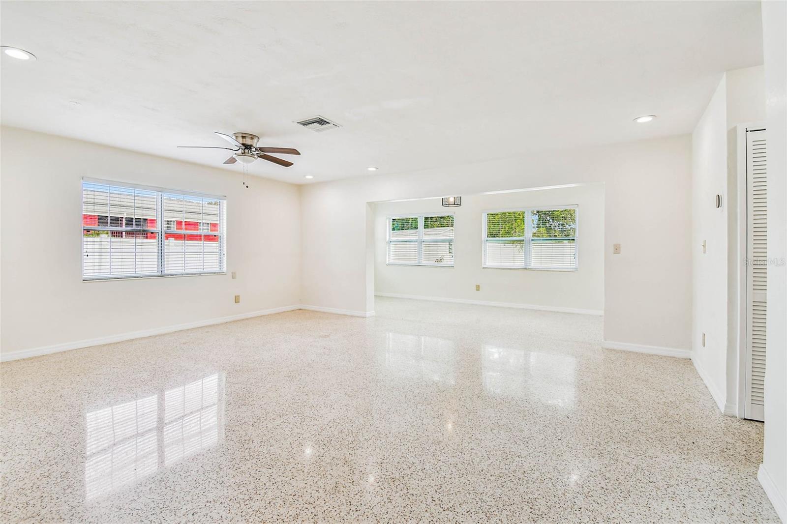 1101 81ST AVE N, ST PETERSBURG, FL — photo 18
