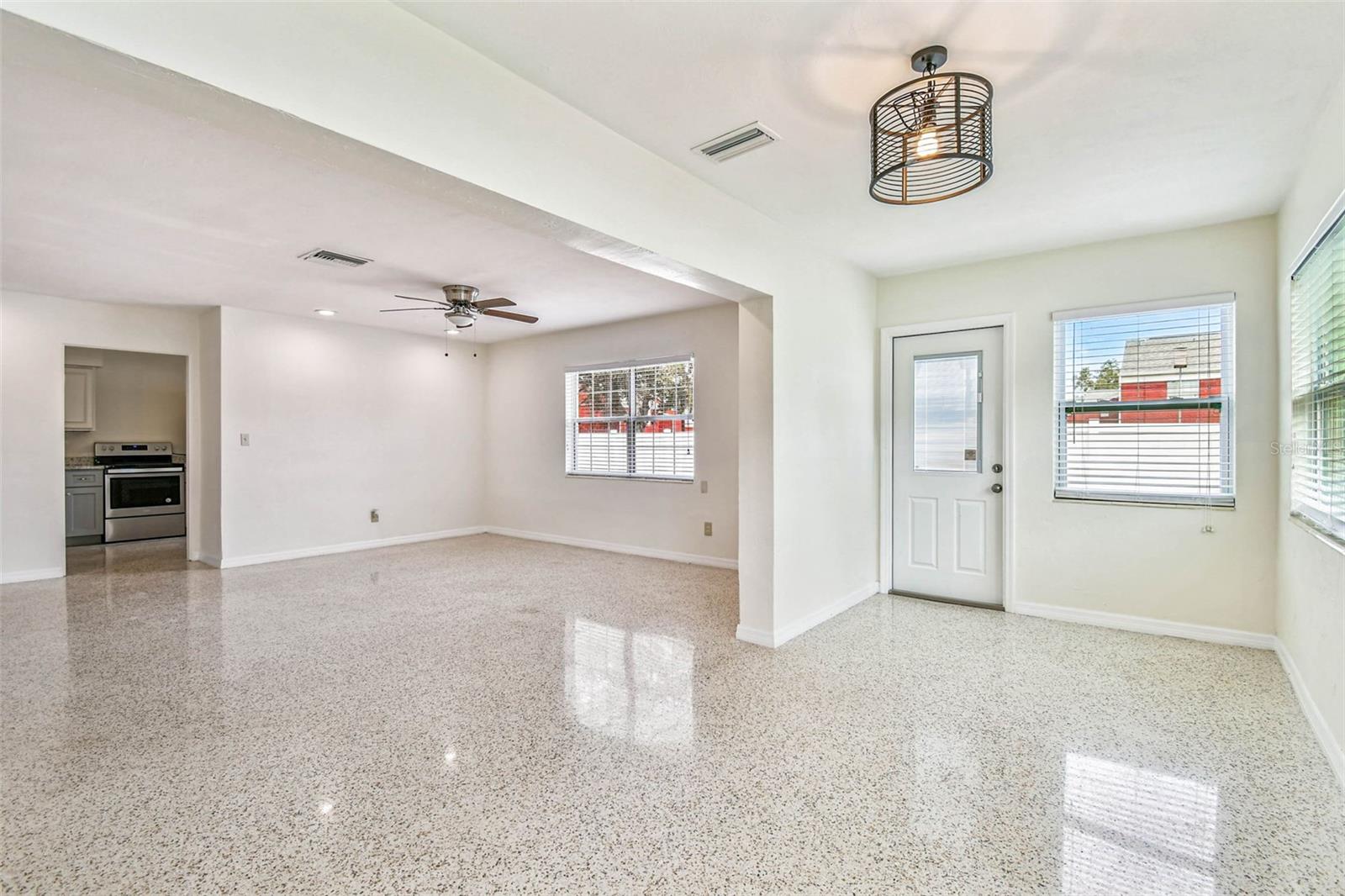 1101 81ST AVE N, ST PETERSBURG, FL — photo 22