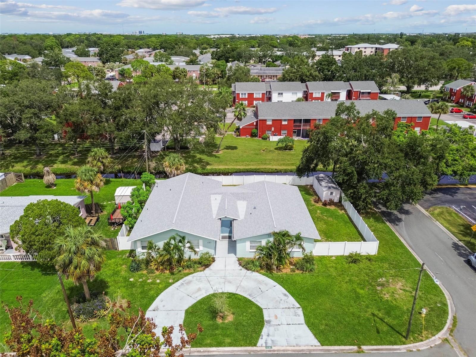 1101 81ST AVE N, ST PETERSBURG, FL — photo 65