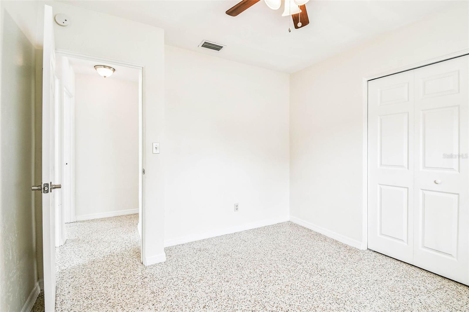 1101 81ST AVE N, ST PETERSBURG, FL — photo 35